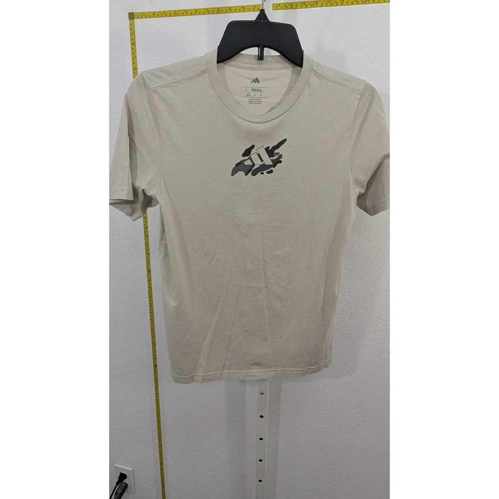 Adidas Boys Graphic T-Shirt Beige Tan Camo Logo Regular Fit Tee Size‎ Large L
